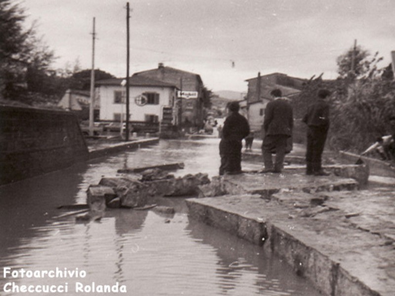 Via Livornese, ponte sul torrente Rimaggio  