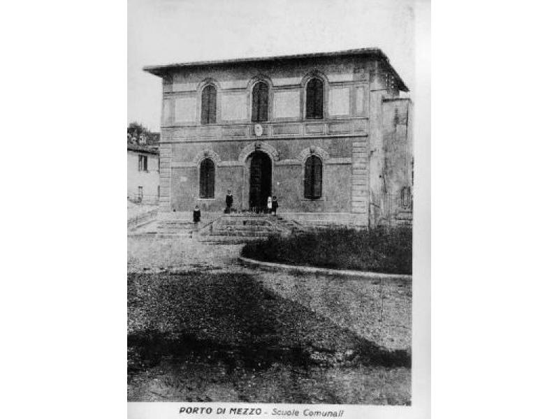 Porto di Mezzo scuole comunale 1930