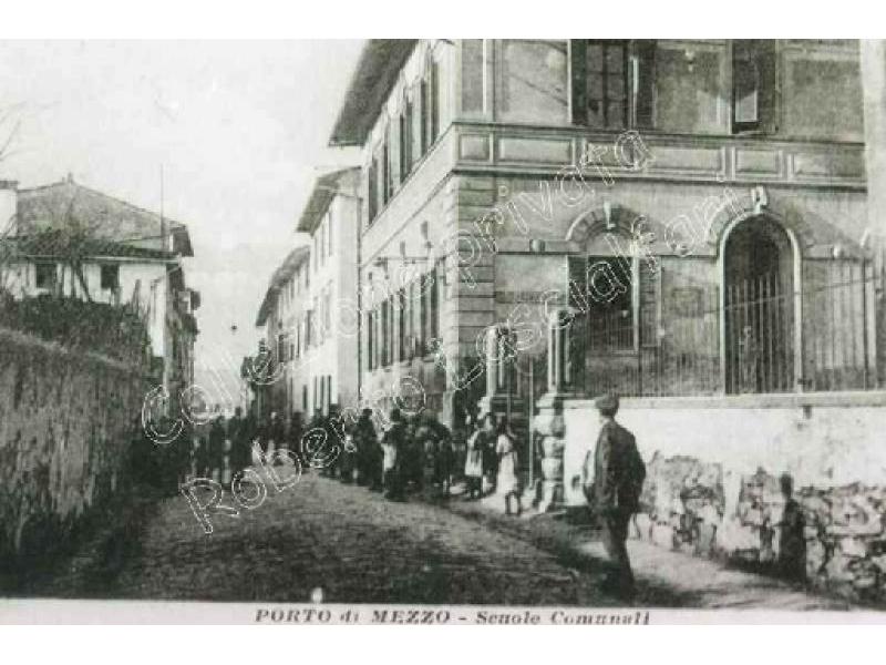 Porto di Mezzo. Scuole Comunali - 1967  (Lastra a Signa)