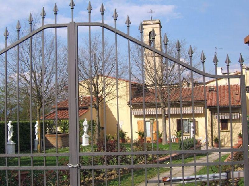 Sant'Ilario, particolare della chiesa 2007, Lastra a Signa,