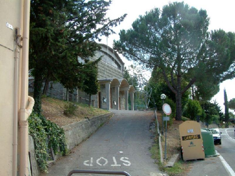 inestra Fiorentina, Chiesa dell'Imamcolata - via Chiantigiana (2007) | Lastra a Signa