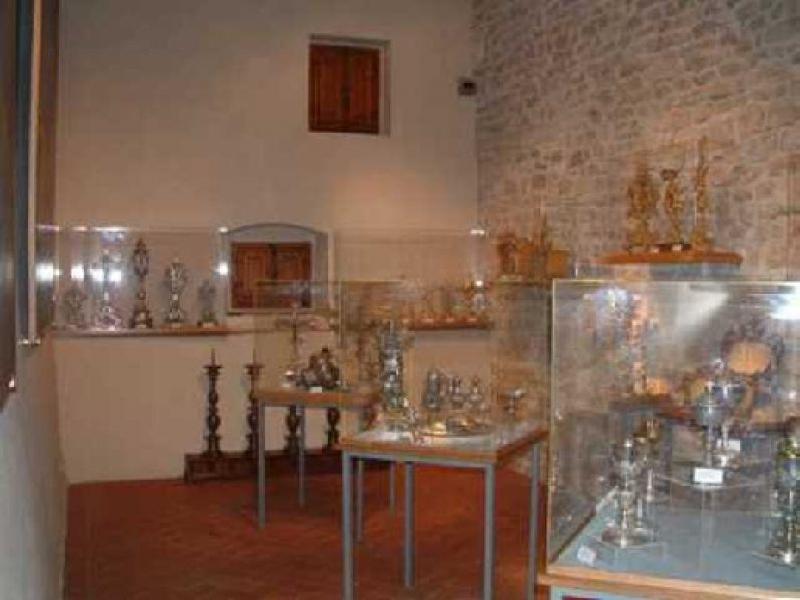 Panoramica  di una sala | museo vicariale di San Martino a Gangalandi, Lastra a Signa