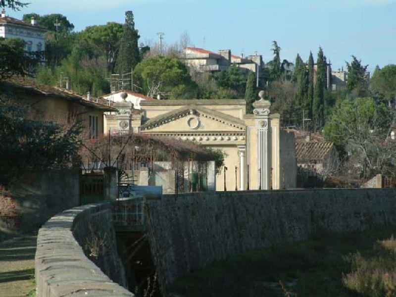 Palazzo di Sindacati (2004) Ponte a Signa 