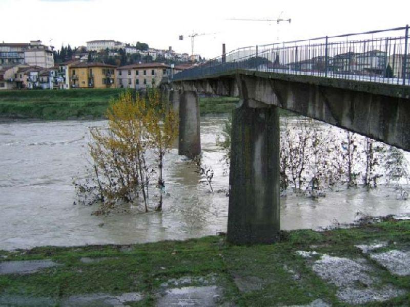 Passerella pedonale di a Ponte a Signa (2007)