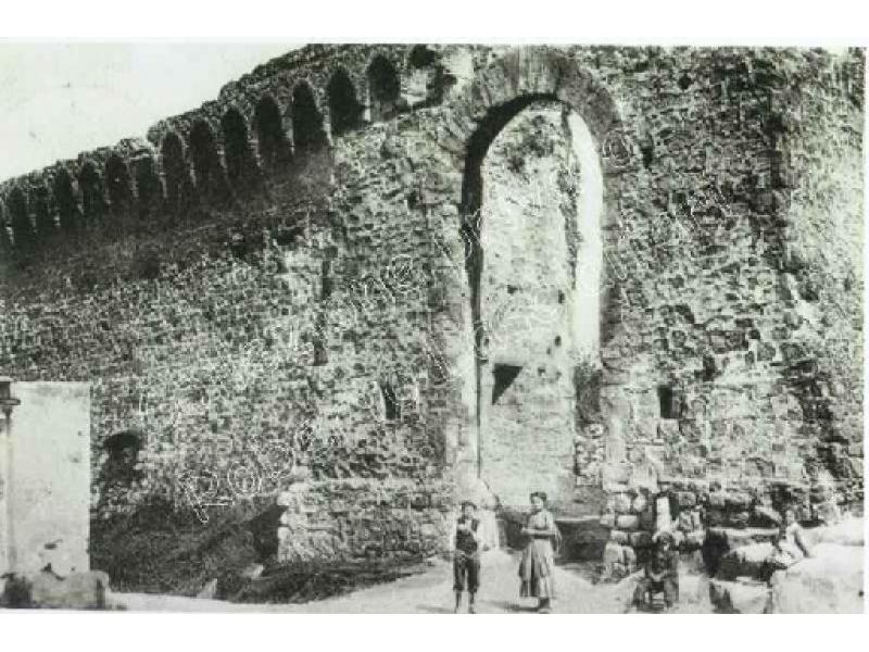 La mura del XV secolo. foto 1915 | Malmantile