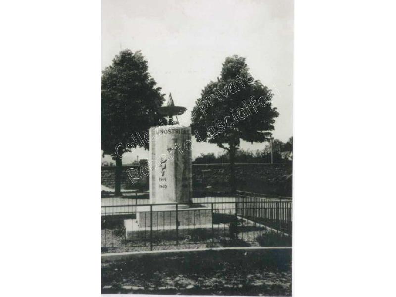 Malmantille. Monumento ai caduti - 1960