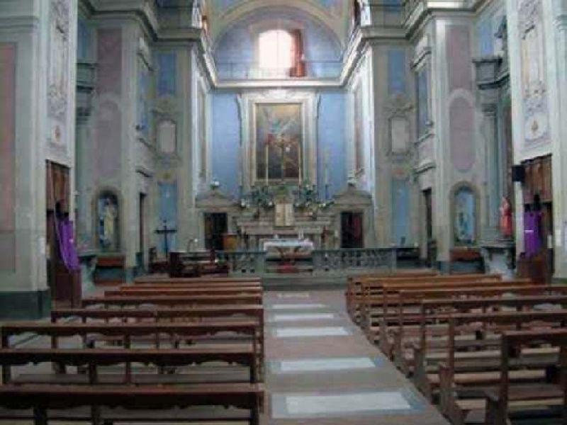 Chiesa di Santa Lucia Interni con Altar Maggiore (Lastra a Signa 2004)