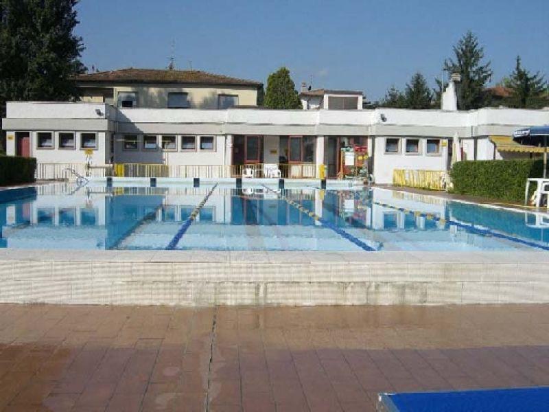Piscina comunale di Castagnolo anno 2006 | Lastra a Signa