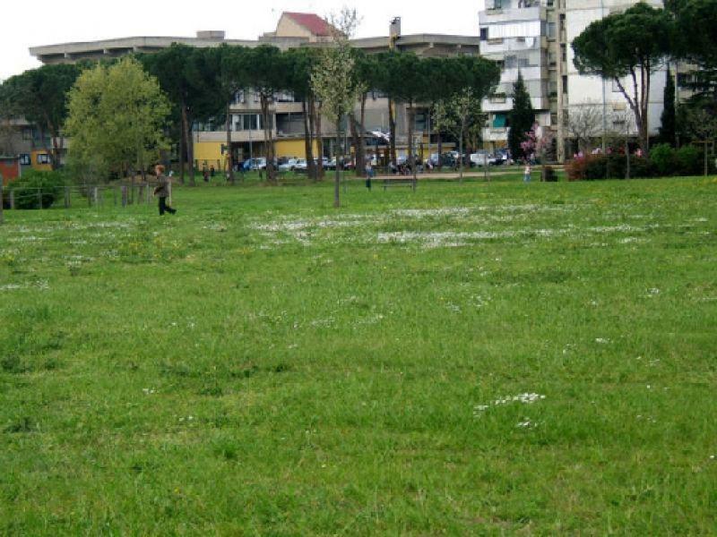 Castagnolo, giardini via Gramsci  Marzo 2007 | Lastra a Signa