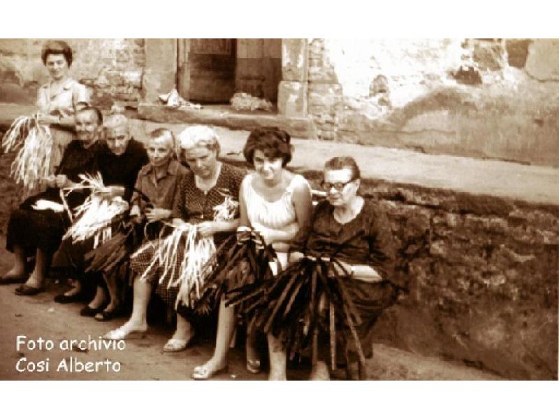 Trecciaiole in Corso Manzoni 1948 | Lastra a Signa
