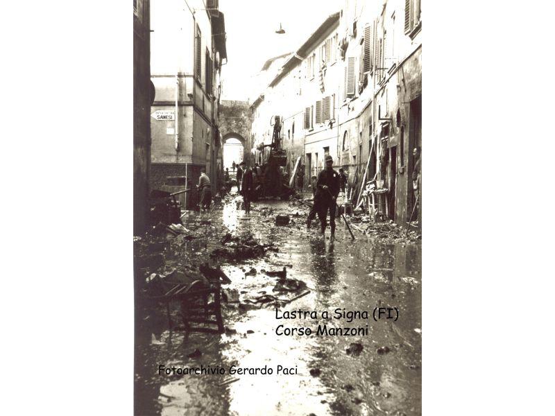 Corso Manzoni 6 novembre 1966 | Lastra a Signa