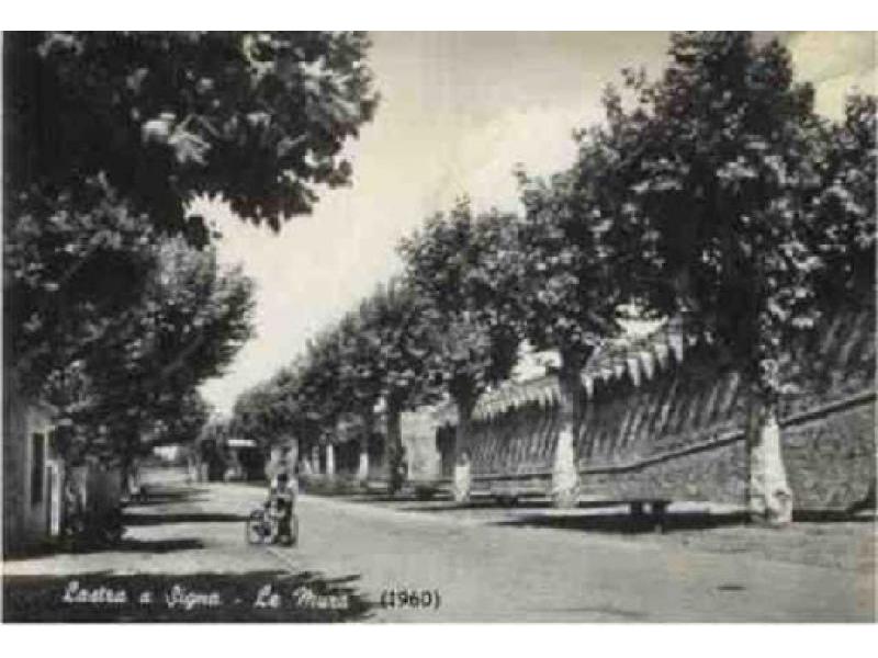 Lastra Piazza delle Cascine 1960 | Mura di,Lastra a Signa
