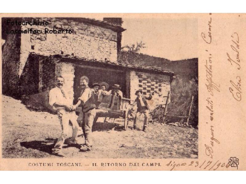 Costumi e toscani, il ritorno dai campi (1906)