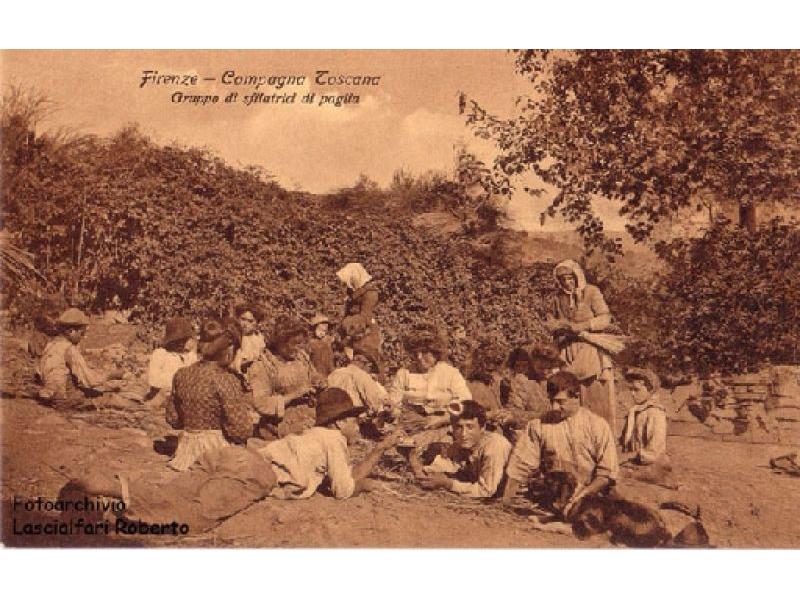 Campagna toscana, lavorazione della paglia (1900)