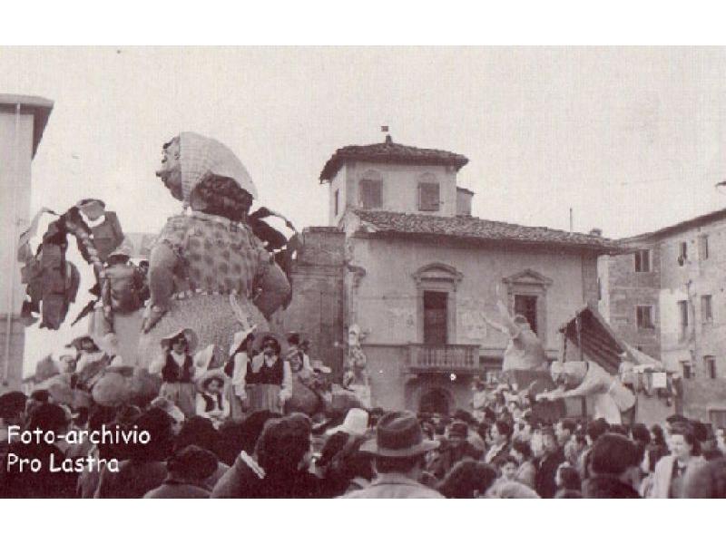 Corso mascherato a Lastra a Signa (1954)