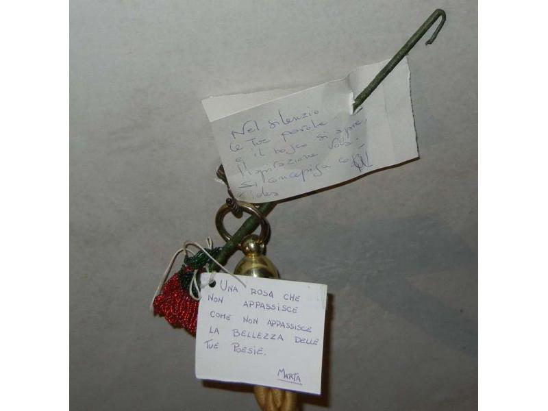 Abazia di Settimo, Sepoltura di Dino Campana foto 2011. Messaggi di ammiratori