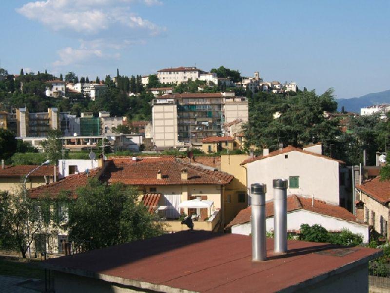 Castel di Signa visto da I CACI  in Lastra 2004
