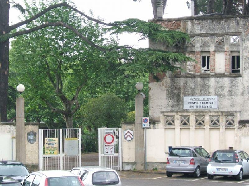 Stadio di Signa, ingresso spogliatoi 2007