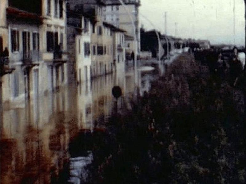 Signa via Roma presso la passerella pedonale (4 novembre 1966)