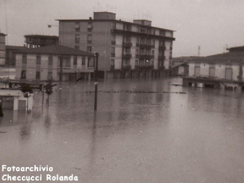 Via Livornese, zona Il Bivio Vie Gramsci-Livornese-Cipriani (novembre 1966)