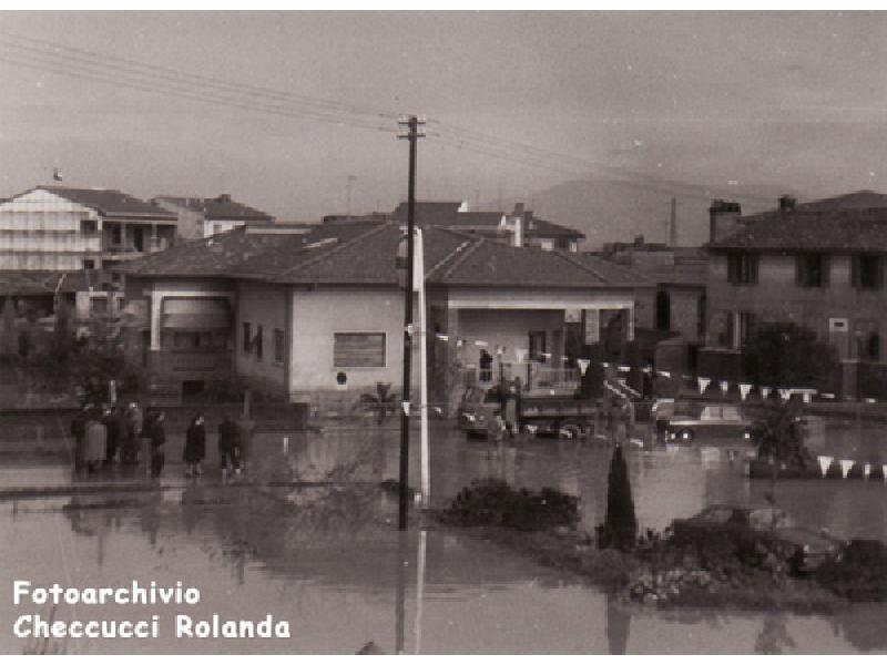 Via Livornese, zona Via Cipriani - Via 1° Maggio (novembre 1966)