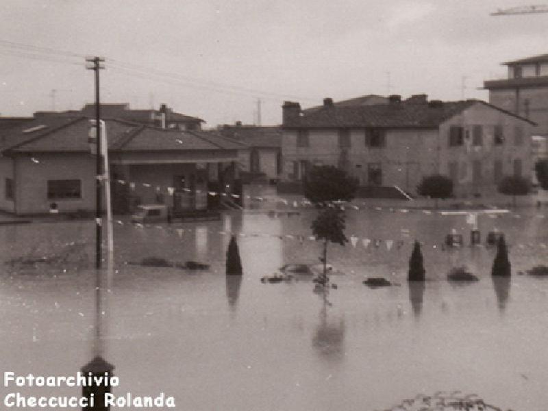 Via Livornese,zona Il Bivio Vie Gramsci-Livornese-Cipriani (novembre 1966)