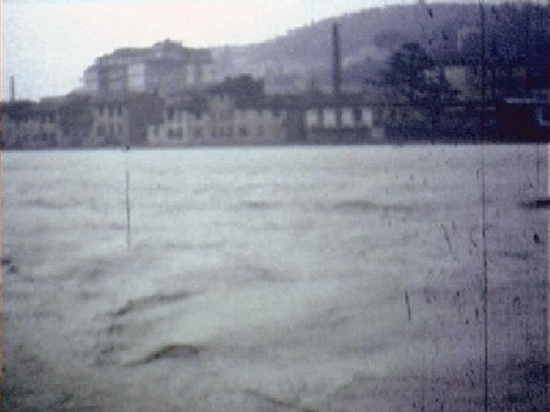 Riva Destra dal Ponte Nuovo (novembre 1966)