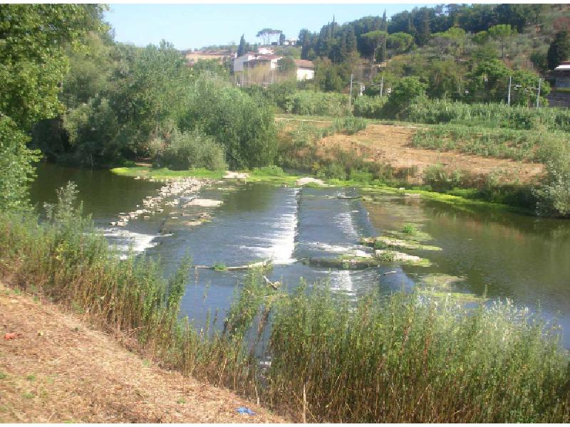Porto di Mezzo di  Lastra a Signa, rapide sull'Arno 2000 circa
