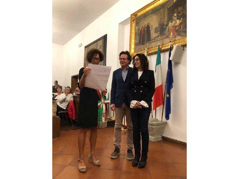 Il Sindaco Angela Bagni e Richard e Lisa Altig (2017)