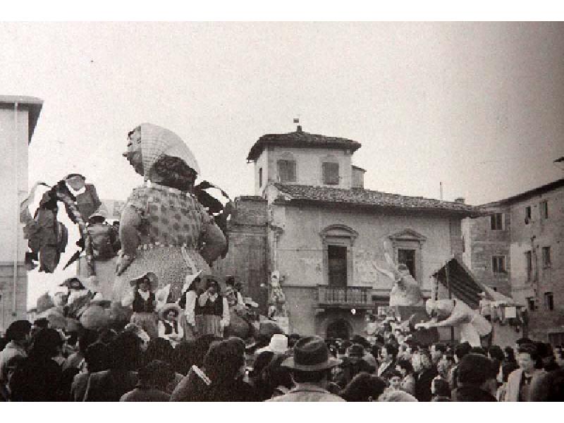 Carnevale a Lastra a Signa (1955 circa)
