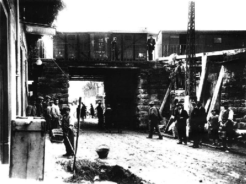 Signa - Costruzione sottopassaggio ferroviario di Via Roma. XIX secolo