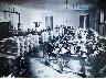 Ponte a Signa, Fabbrica Santini. Reparto rifinitura anno 1925. (Archvio Marco Moretti) (imm. 1 di 8)