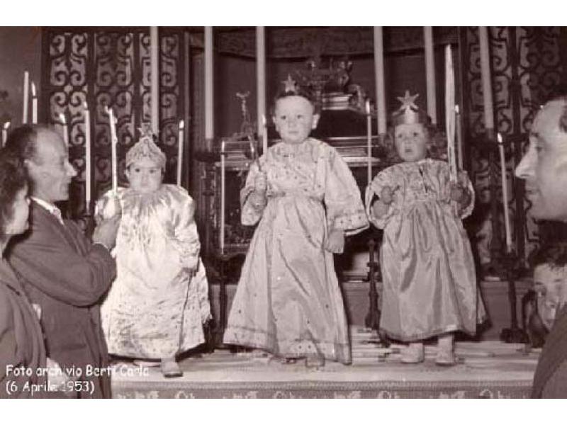 Bambini angiolini altare Beata Giovanna (1953)