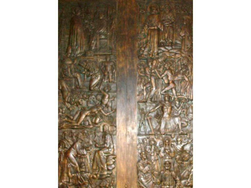 Porte del Sacro Cuore di Sassari (Mario Moschi - gesso bronzato)