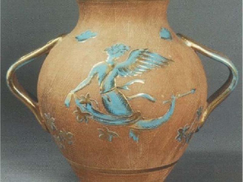 Vaso biansato, 1935 c., terracotta incisa a rilievo, cm. 22,5