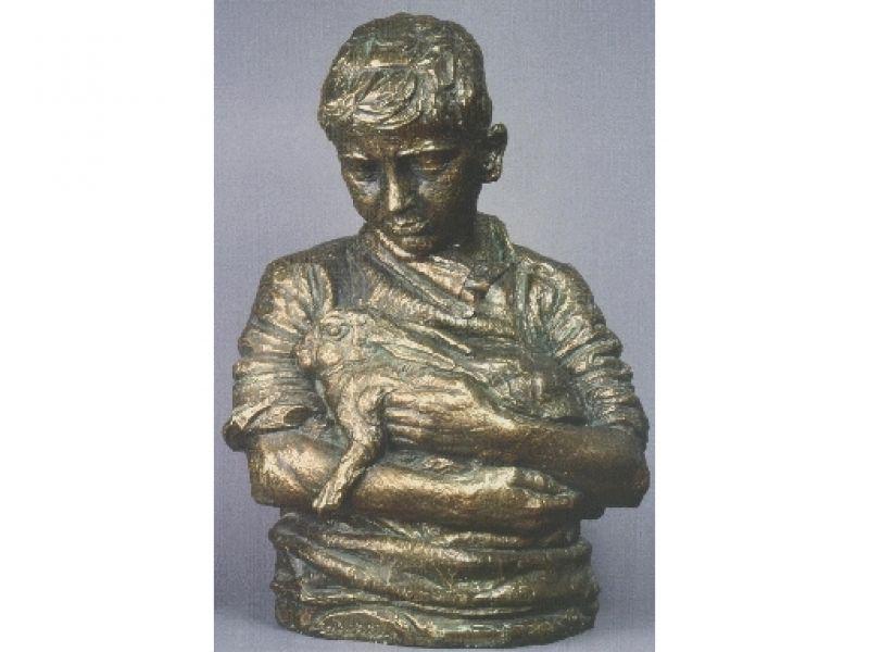 Ragazzo con coniglio, 1928, gesso patina bronzo, cm. 70