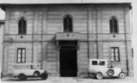Lastra a Signa, piazza Garibaldi sede Misericordia ed ambulanze 1930