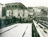 Ponte a Signa ponte Bradley in costruzione, sullo sfondo Torre Pandolfini (1946)