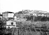 Malmantile, sullo sfondo le mura (XV secolo)