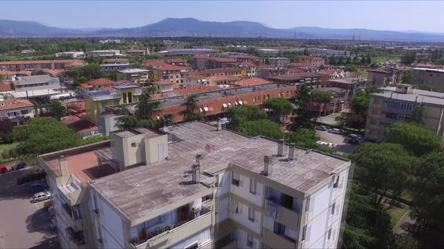 DRONE : il centro sociale e Castagnolo
